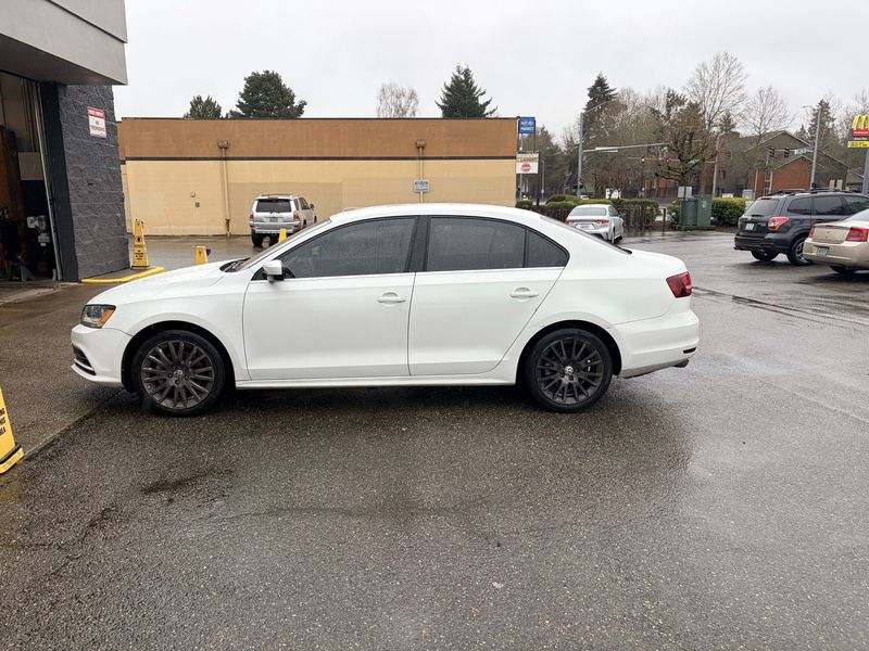 2017 Volkswagen Jetta, side profile
