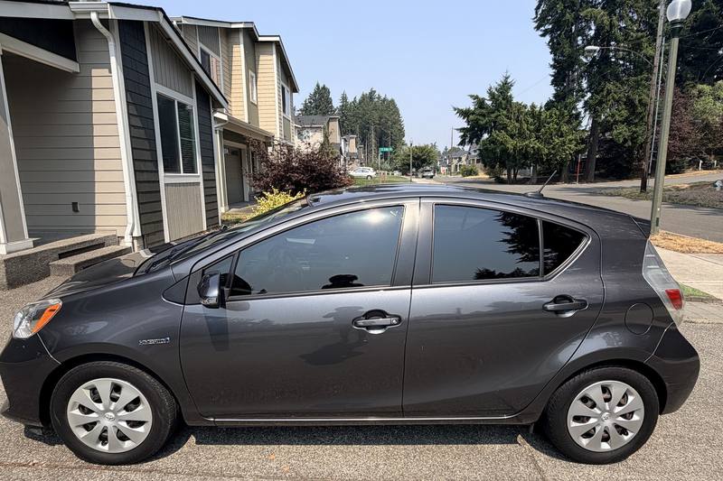 2013 Toyota Prius c